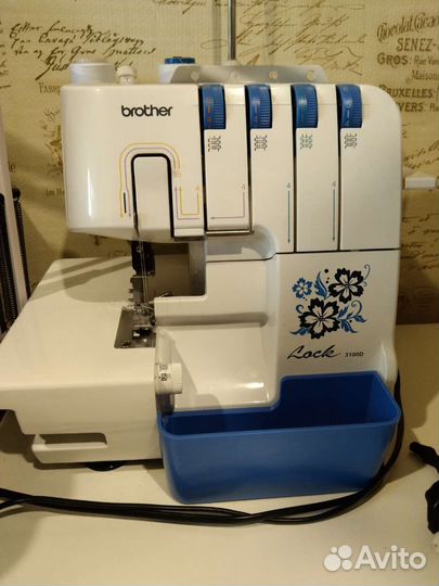 Швейная машинка оверлок