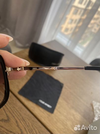 Солнцезащитные очки Dsquared