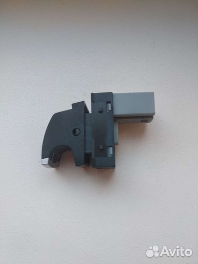 Кнопки стеклоподъемников VW Passat