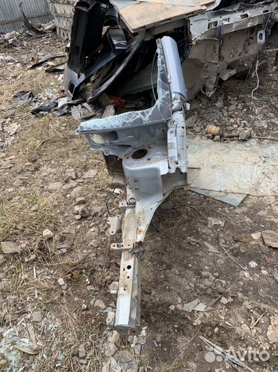 Четверть передняя левая Mitsubishi colt z30 02-12