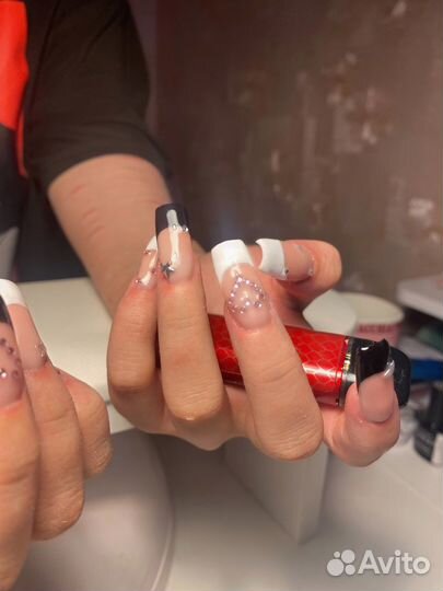 Маникюр