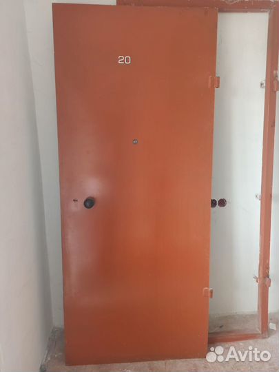 Дверь металлическая