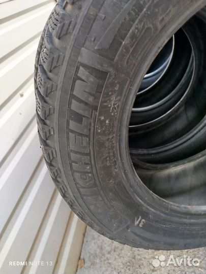 Michelin X-Ice North 215/60 R16