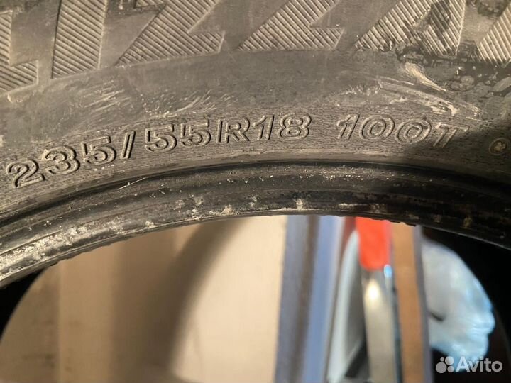 Bridgestone Blizzak DM-V2 235/55 R18 100T