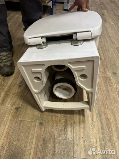 Унитаз и раковина бу