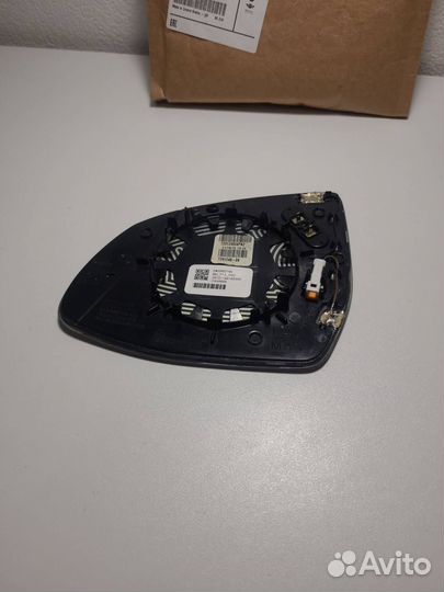 Стекло зеркала наружного BMW X5 F15 (2013 - 2018)