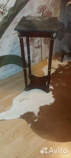 Консоль-подставка