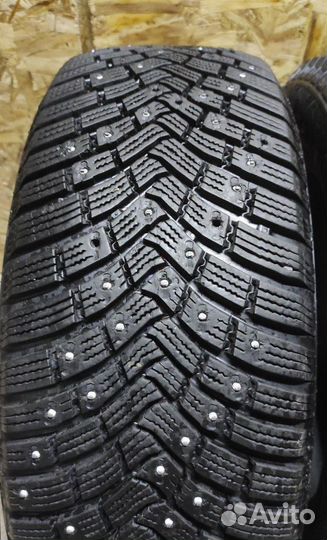 Continental IceContact 3 215/60 R16 106H