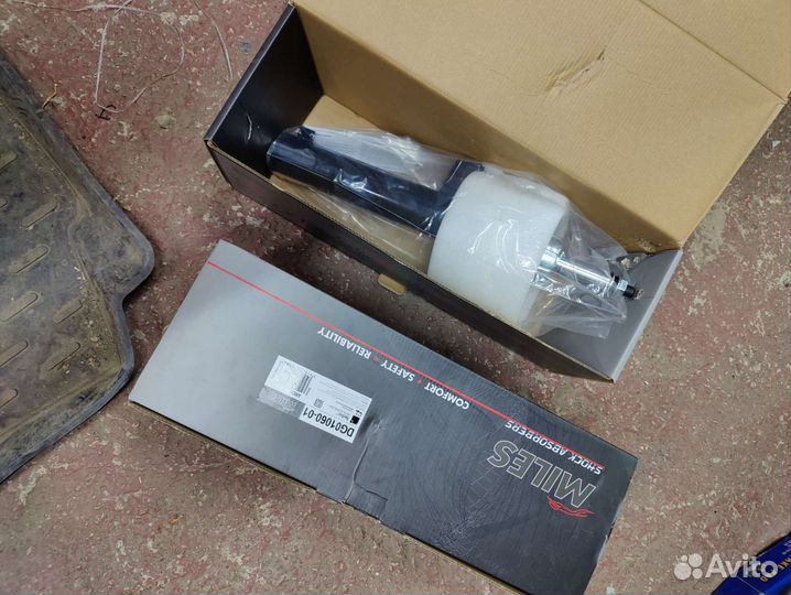 Передние Амортизаторы для автомобилей группы VAG