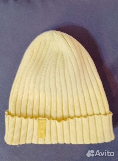 Шапка демисезон. на девочку 3-4 лет