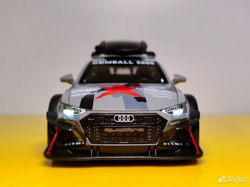 Коллекционная модель Audi RS6 DTM 1/24