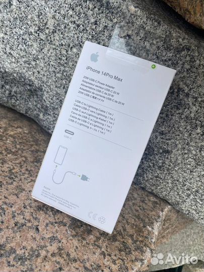 Оригинальная зарядка iPhone