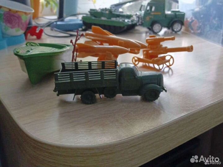 Игрушка Солдатики (читайте описание)