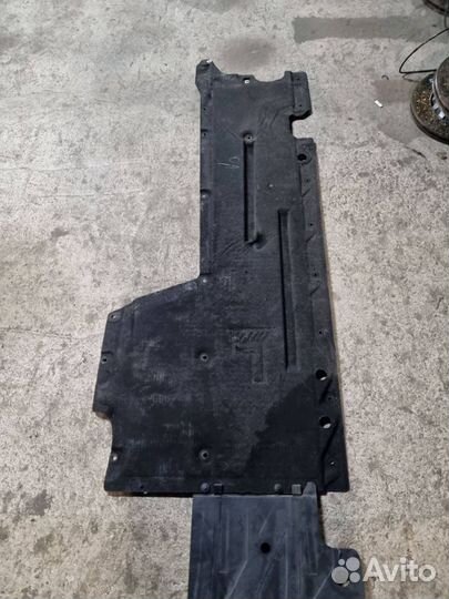 Защита днища левая BMW M4 F82/F83 F82 2016