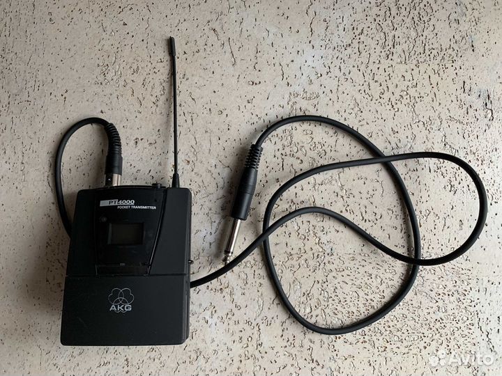 AKG WMS 4000 радиосистема с поясным передатчиком