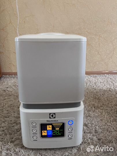 Увлажнитель воздуха Electrolux 3510D