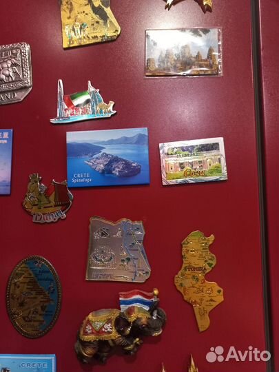 Книга магниты из разных стран