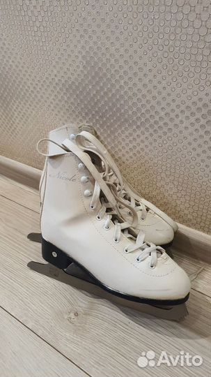 Коньки фигурные 37 размер