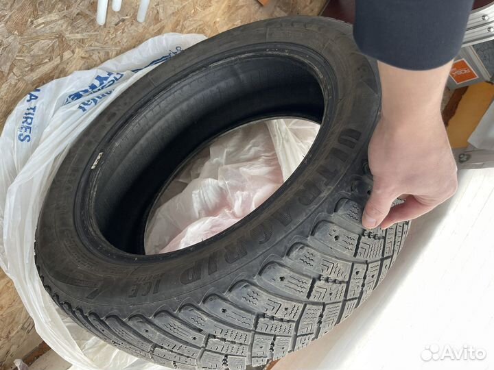 Goodyear Ultragrip Ice Arctic 215/55 R17 94T