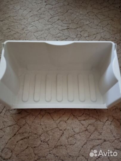 Полки и ящик в холодильник