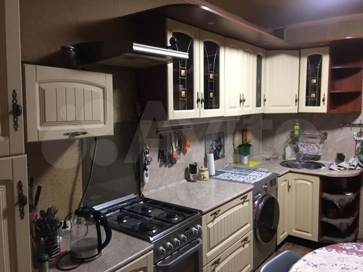 3-к. квартира, 84 м², 1/10 эт.