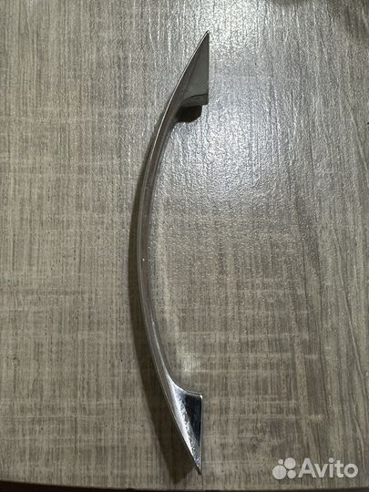 Дверная ручка