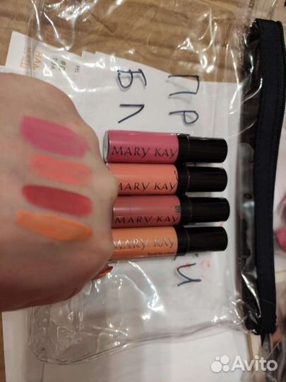 Блеск для губ Мэри Кэй Mary Kay декоративка