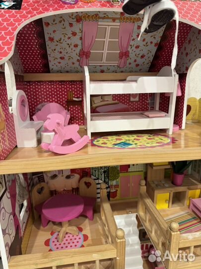 Домик кукольный