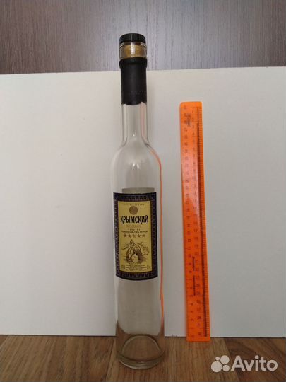 Бутылки из под виски и коньяка разные