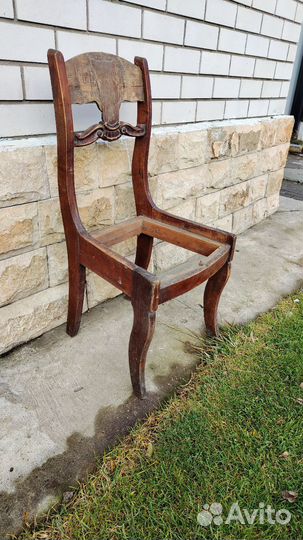 Старинный стул, дерево