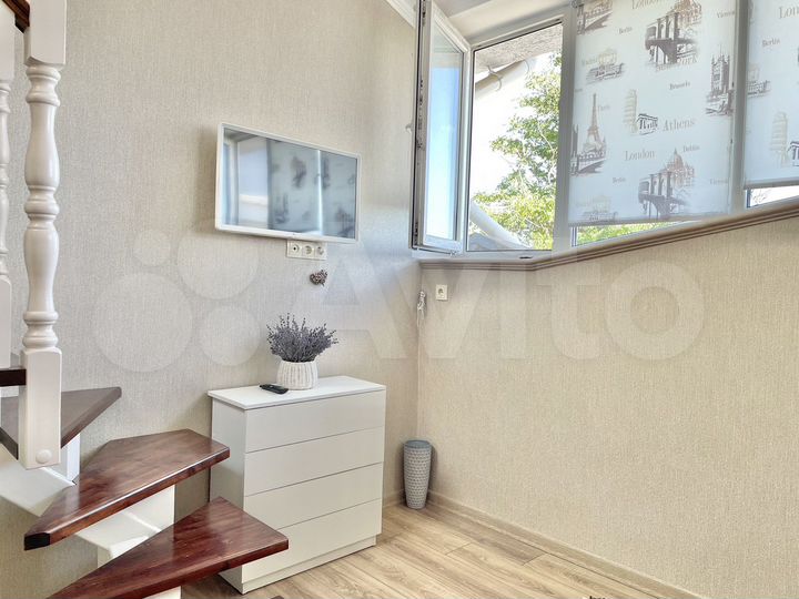 2-к. квартира, 40 м², 2/2 эт.