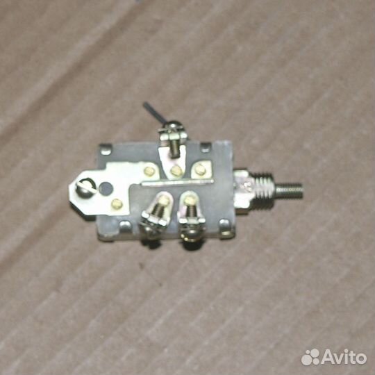 Переключатель света центральный на три положения