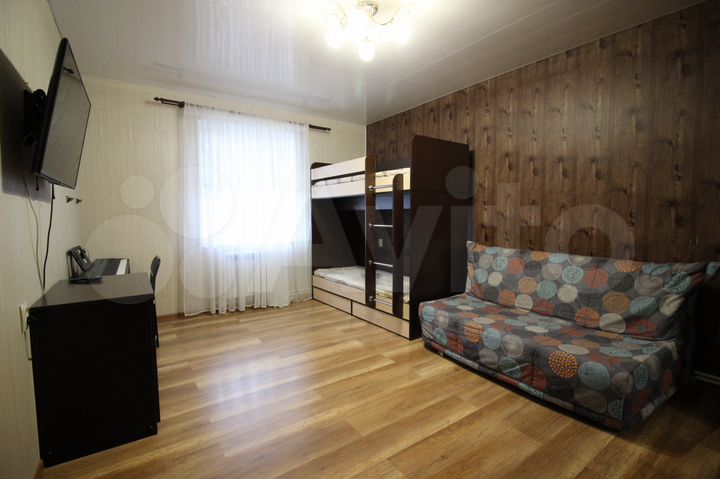 Дом 68 м² на участке 2 сот.