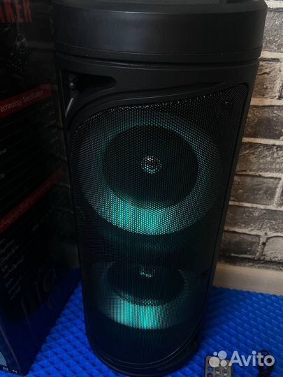 Блютуз колонка с микрофоном