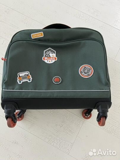 Рюкзак школьный на колесах и можно на тренировки