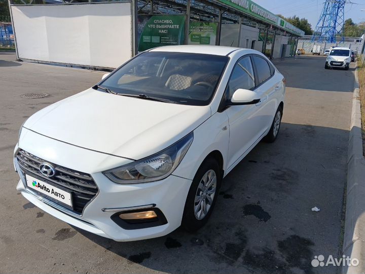 Hyundai Solaris 1.6 AT, 2019, 210 000 км