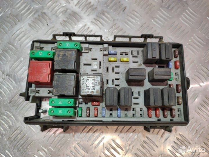 Блок предохранителей Opel Corsa D 1.2 A12XER