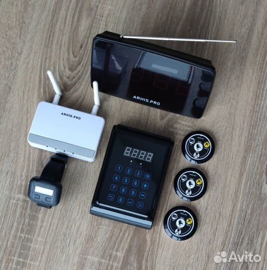 Кнопка вызова официанта комплект с часами и табло