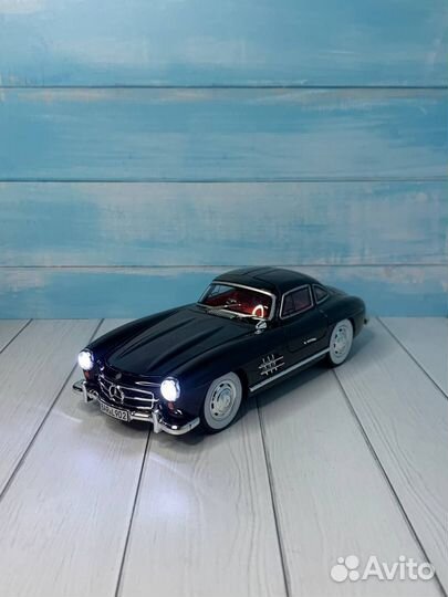 Mercedes-Benz 300SL 1954 Модель авто 1:24