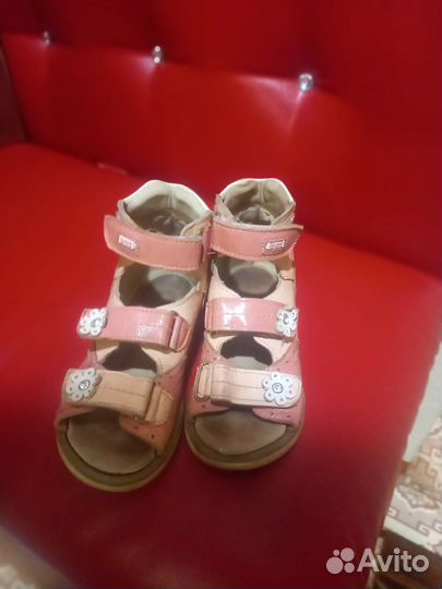 Босоножки для девочки