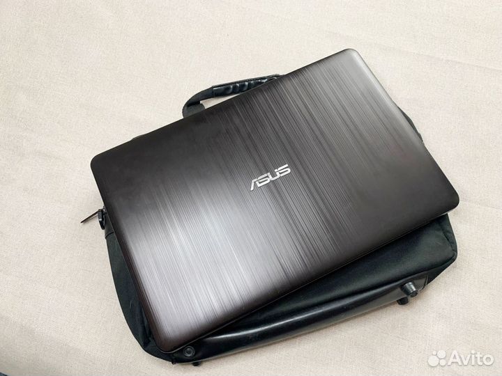 Ноутбук Asus X540YA Gold