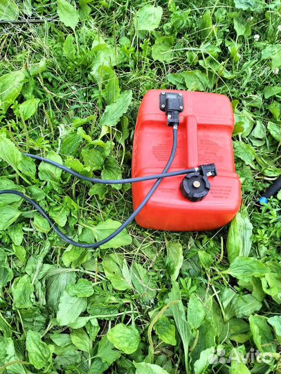 Лодка с мотрором