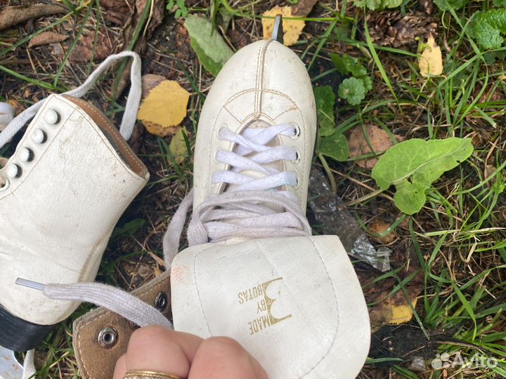 Продаю фигурные коньки