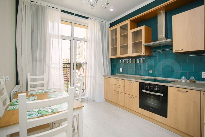 2-к. квартира, 62 м², 8/8 эт.