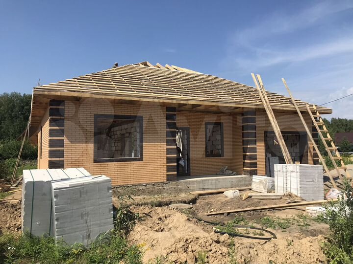 Коттедж 140 м² на участке 10 сот.