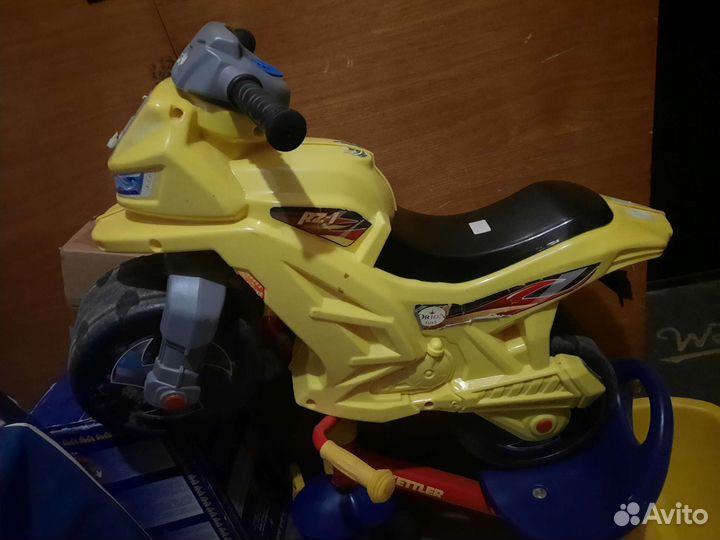 Мотоцикл-каталка со звуком