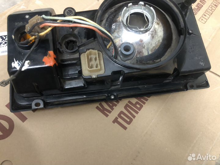 Фара левая ваз 2107
