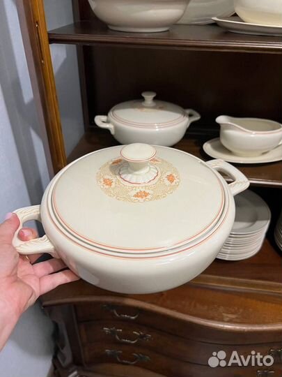 Старинный сервиз