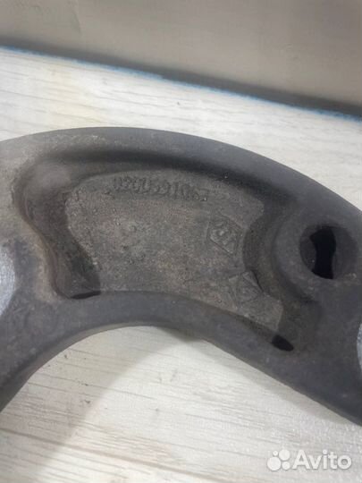 Кронштейн раздатачной коробки Renault Duster 2014