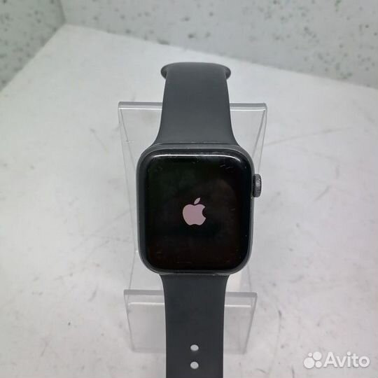 Смарт-часы Apple Watch series SE 44mm